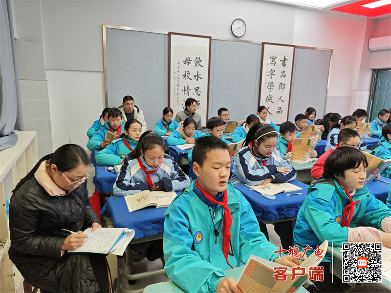 F1392190ED28F0A50ED8A5DE8A39B0F1_副本