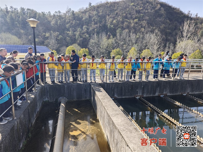 2025.3.21, 十堰市东风铁路学校教联体开展世界水日主题教育活动 (4)_副本