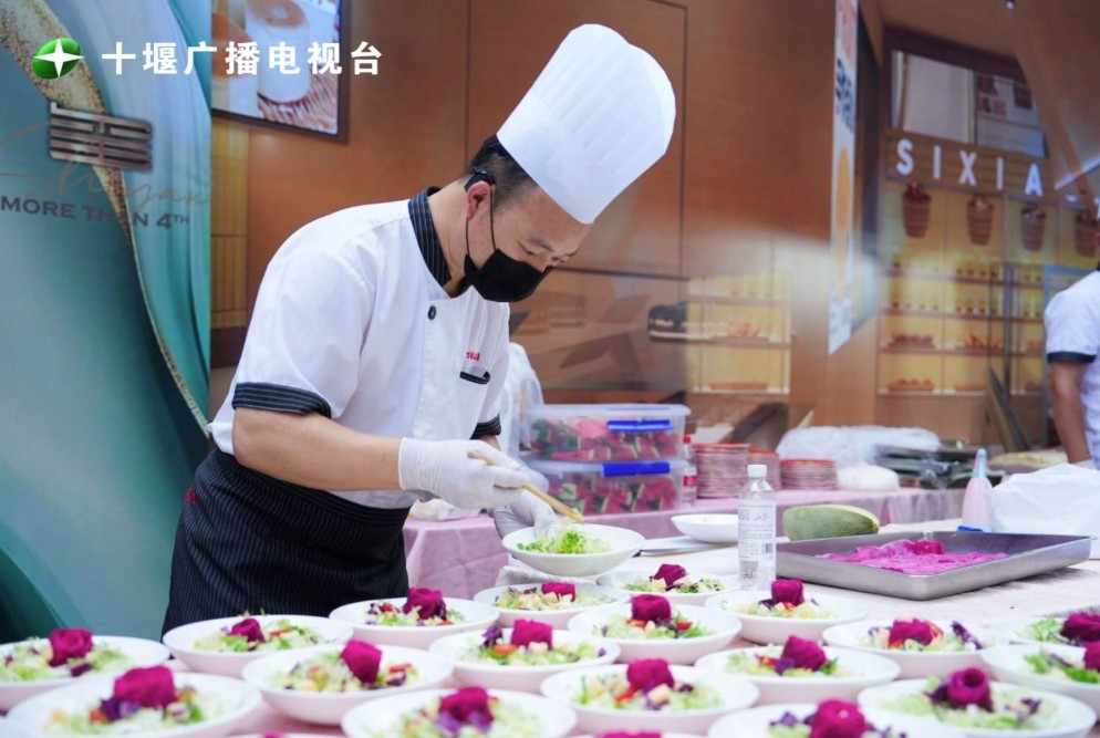 QQ20250623-112227