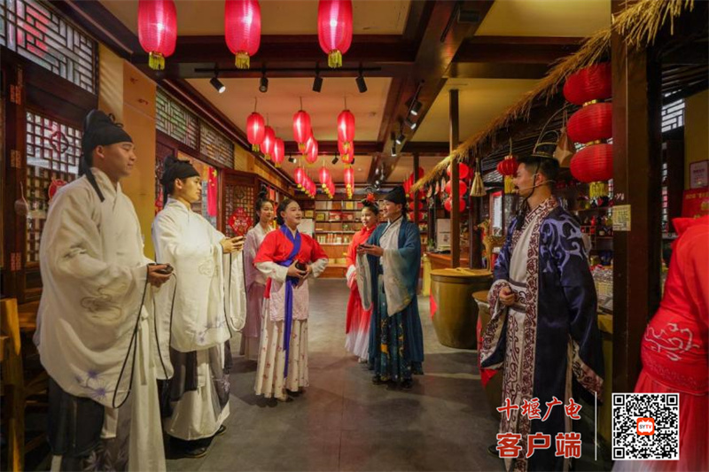 3.《房陵酒肆》演出