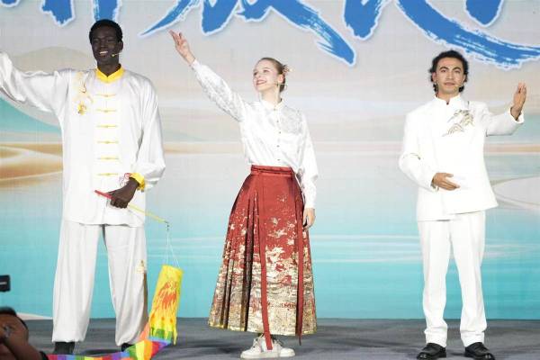 d8a4a3221ca444daaf9c922aeeb5bbed