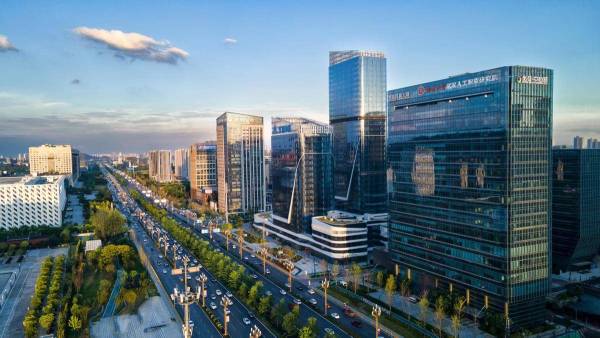 f2562432-e3b6-4798-92d2-c43c4d3fff57