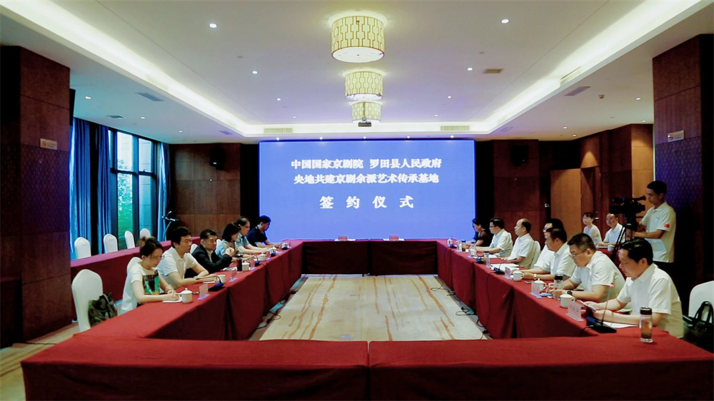 8627140e7230e2098bef2a1f9e46c425