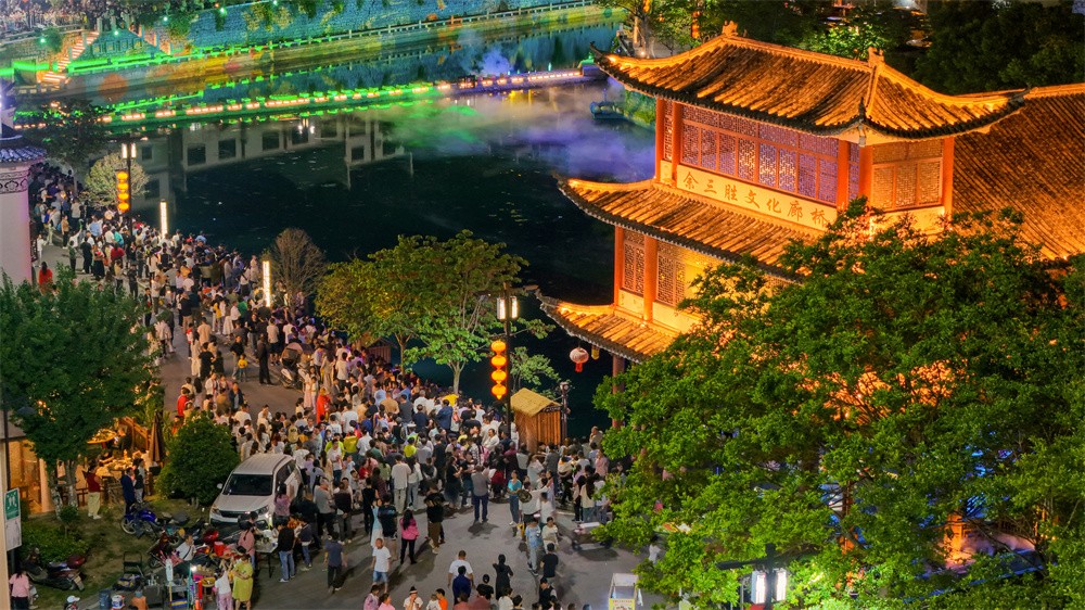 48f6d6c4b8940e709fa353f3f0fd41b1