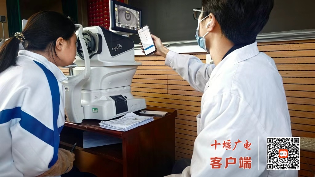 bee90ed6a6ced4050115eab75c1c1063