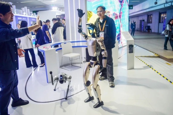 5c5acefc1c0261611db3dbba7f98800d~tplv-tt-origin-web_gif.jpeg__iz=58558&from=article