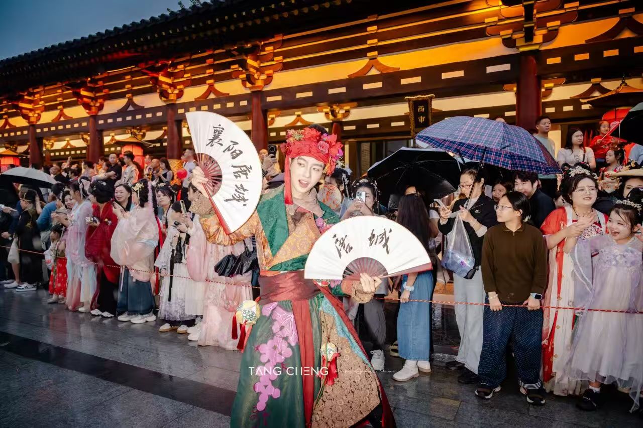 06eb3ac79bf663bcf8a468df99aa263c