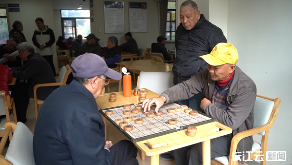 c8eeb970a030b754b02cb427de5a6928