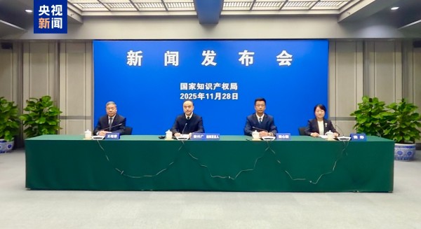 5541981cc33f475f819f9145e0d70962