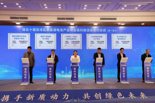 mmexport1764402044871