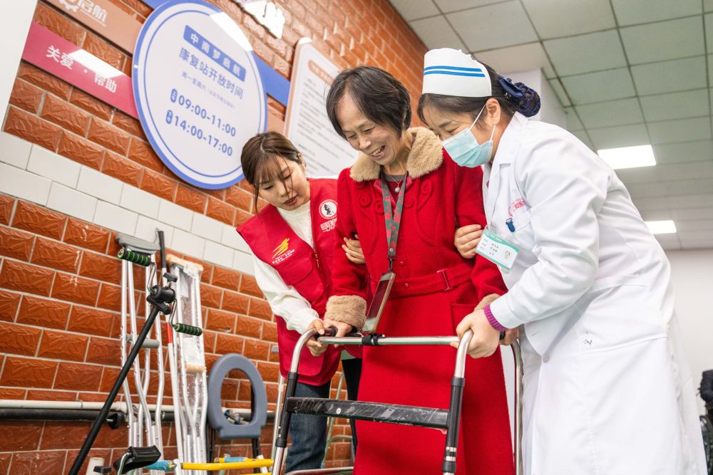 46da18cdc1634d1b8d0d3ff494539595