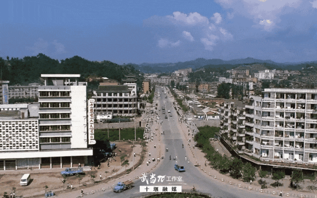 16f34cc905bf341914572647e20568bb