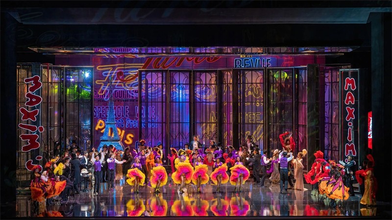 往期剧照：国家大剧院制作雷哈尔轻歌剧《风流寡妇》第三幕