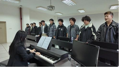 1764658220286487_content