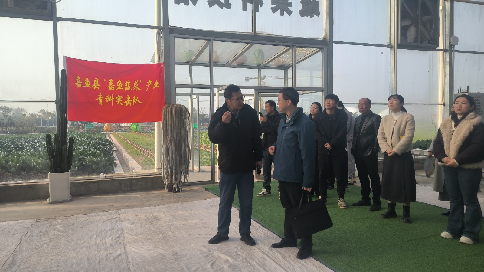 W020251203625936963122