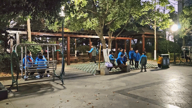 “无作业日” 十堰娃的快乐就是这么简单202512111853331