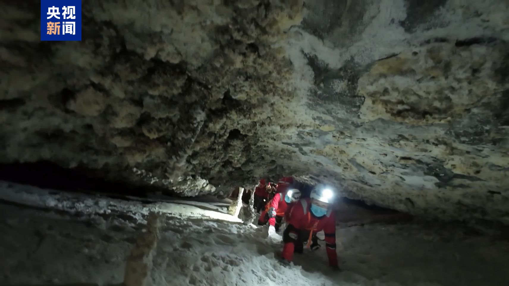 ebe810d016e940b9b4caa2f7f8d69dd7