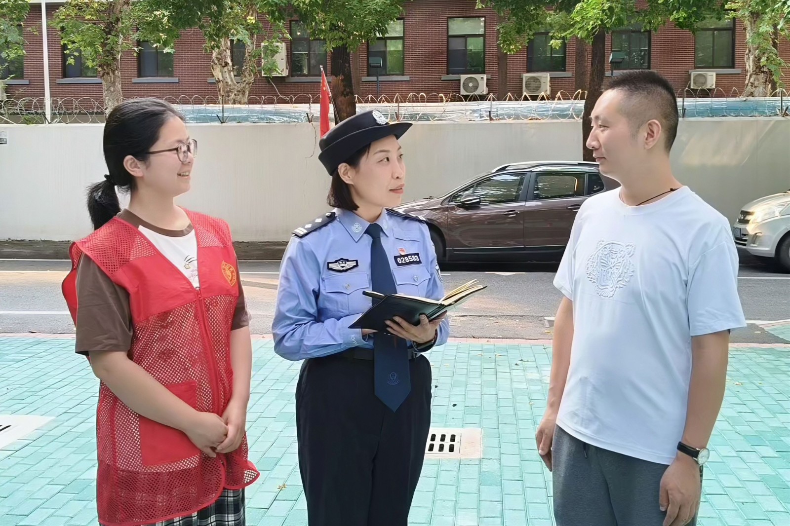 d1c8b738a65319b30bf84348c93f0d77