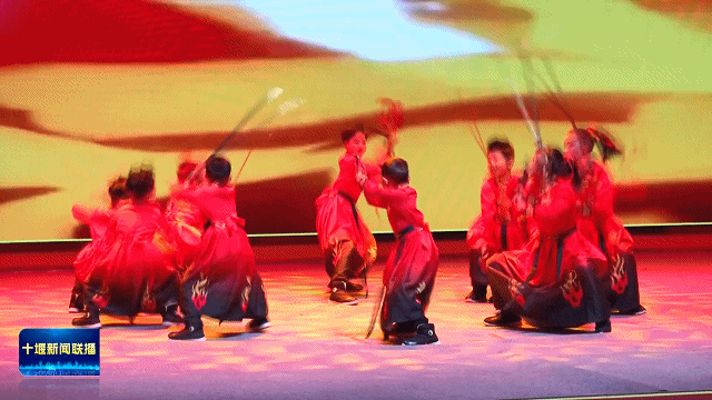 改 文艺汇演闹新春  红火热闹年味浓2026217166153