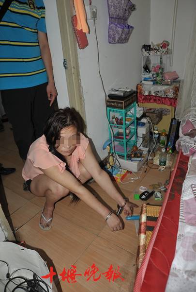 女子十堰贩毒牵出襄阳贩毒团伙 警方顺藤摸瓜将其一网打尽-十堰广电网