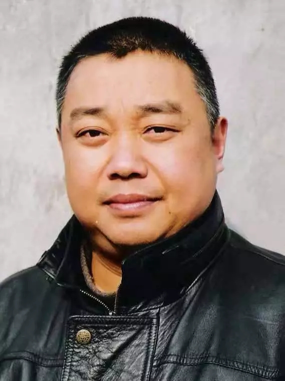 湖北医药学院党委书记经济界别,二级教授政协委员,常委涂汉军入驻政协