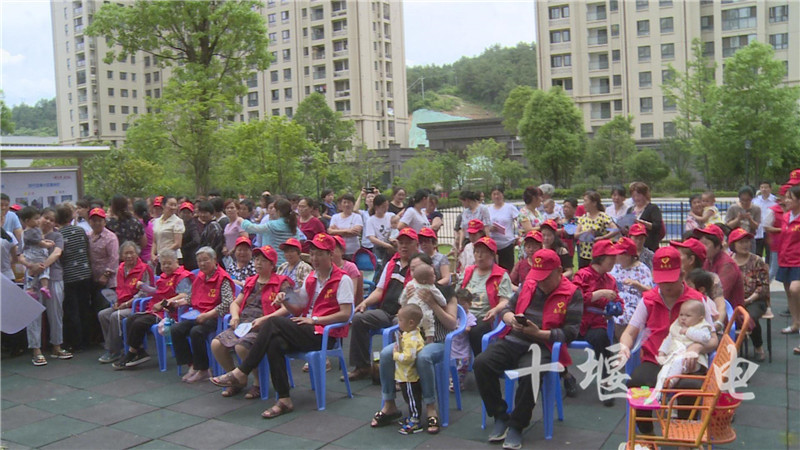 熊家湾村情浓五月天欢乐度端午