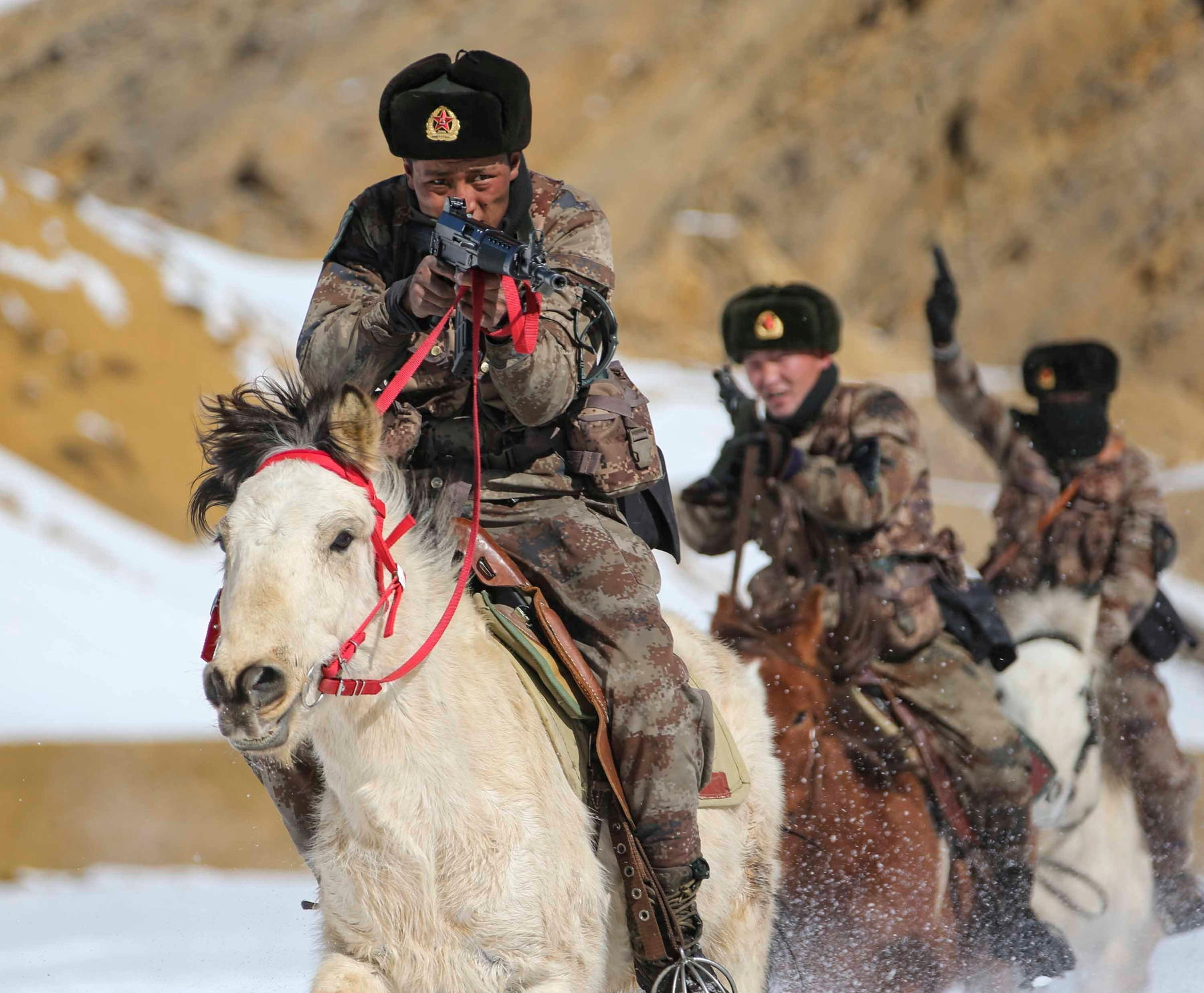 1/63月10日,驻守在海拔4600多米的西藏阿里军分区某边防团波林边防连