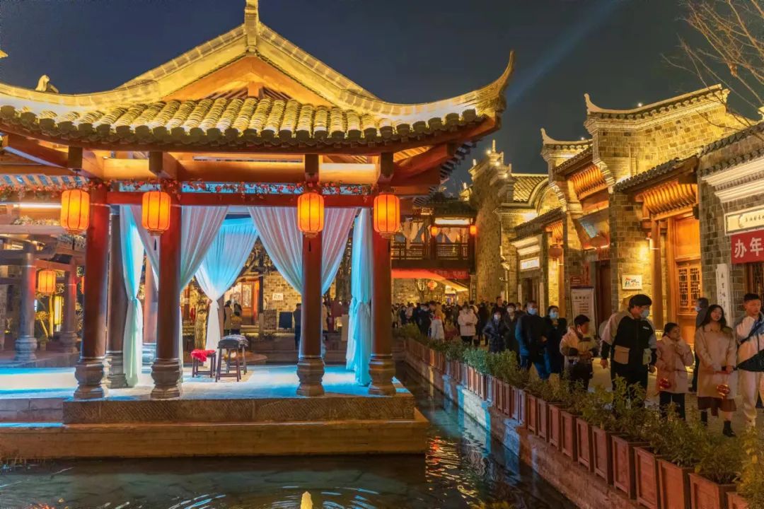 房县西关印象,肇始于唐宋,兴盛于明清,曾是一条贯通鄂豫川陕的古盐道